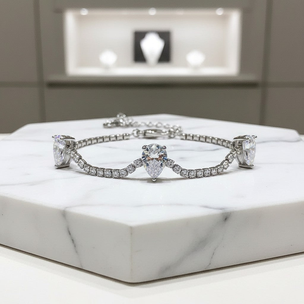CUBIC ZIRCONIA COLLECTION - SHIMMER BRACELET 925 STERLING SILVER - SILVER  CZBR141