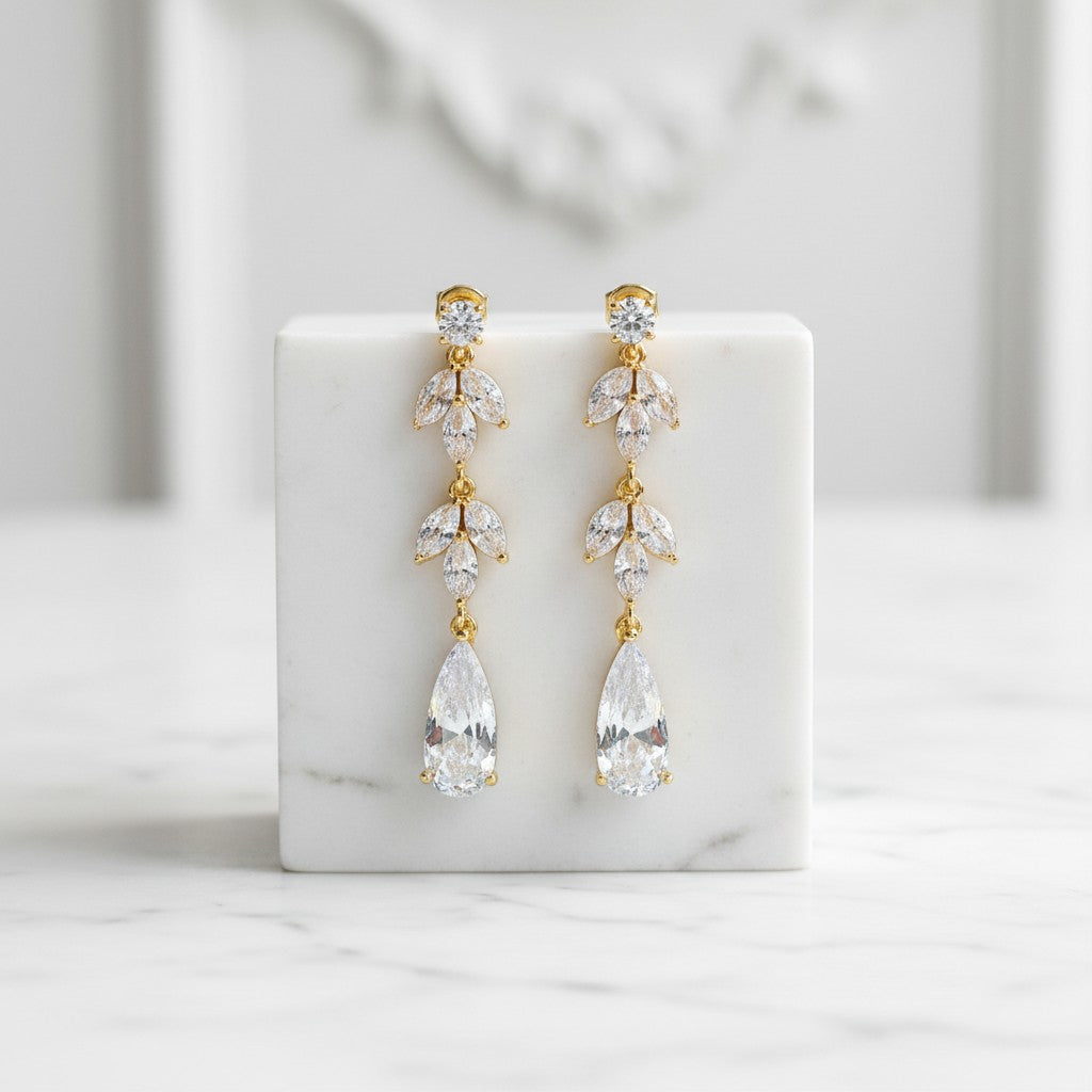 CUBIC ZIRCONIA COLLECTION - GLAM STARLET EARRINGS - CZER564 GOLD