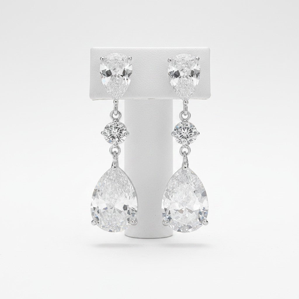 CUBIC ZIRCONIA COLLECTION - CHIC CZ SPARKLE EARRINGS - CZER680 SILVER
