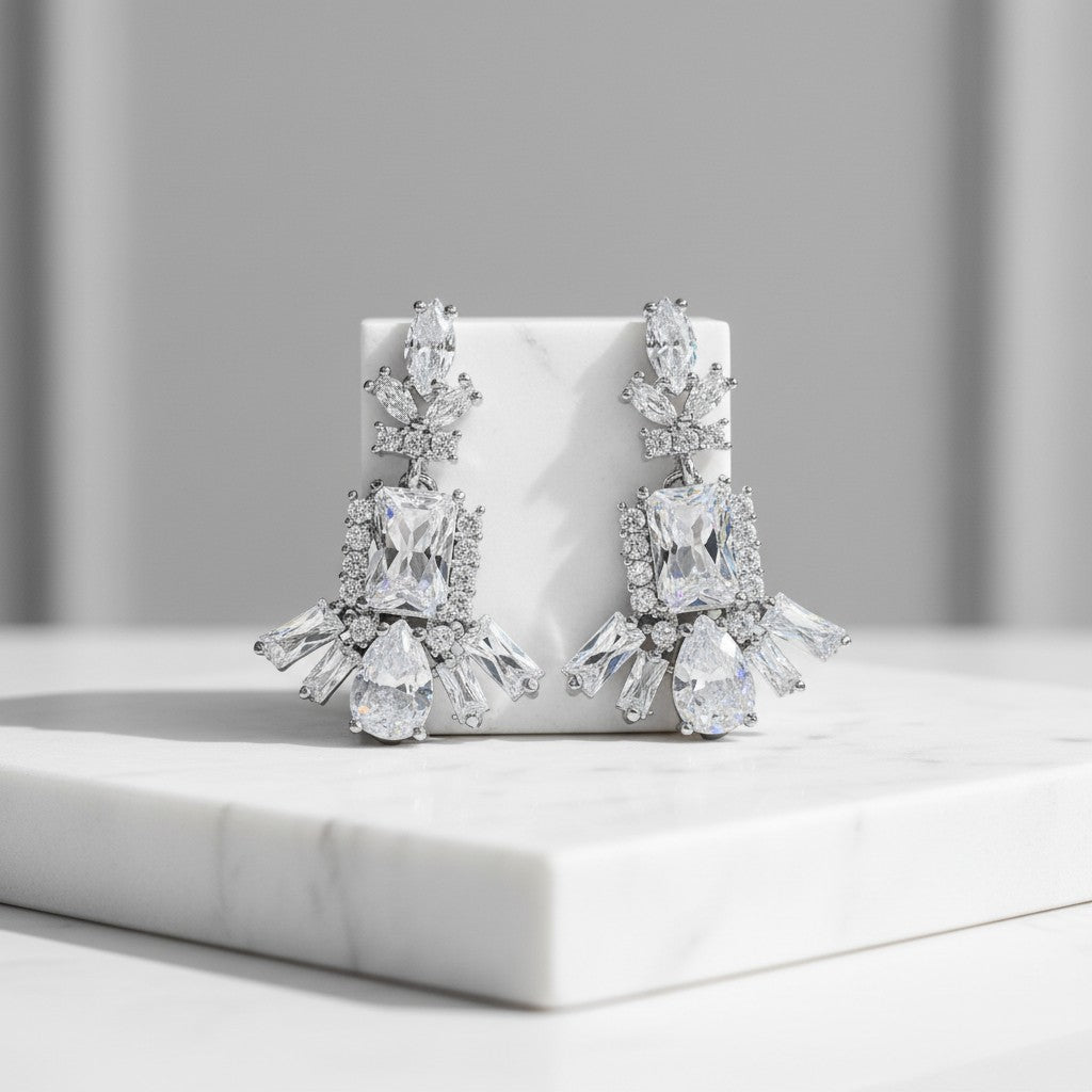 CUBIC ZIRCONIA COLLECTION - GATSBY GEM EARRINGS - CZER682 SILVER