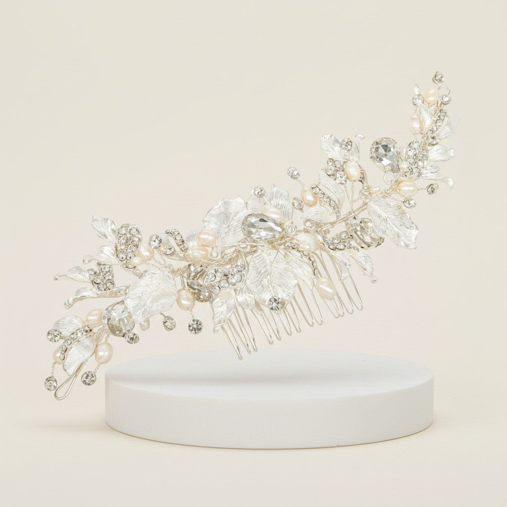 ATHENA COLLECTION - ENCHANTMENT FRESHWATER PEARL COMB - HC262 SILVER