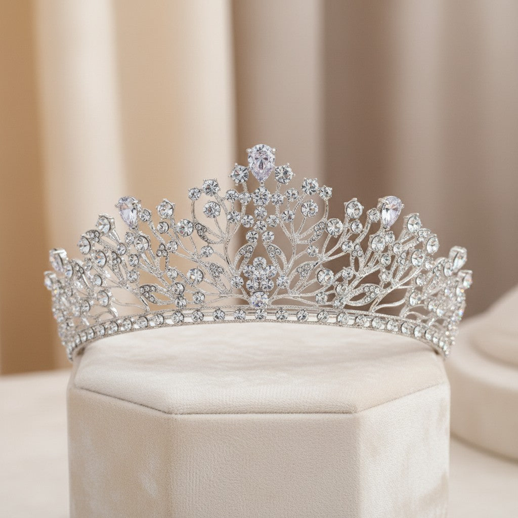 CUBIC ZIRCONIA COLLECTION - CRYSTAL ALLURE CROWN - AHB151 SILVER