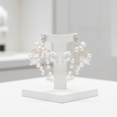 CUBIC ZIRCONIA COLLECTION - RADIANCE PEARL EARRINGS - CZER690 SILVER