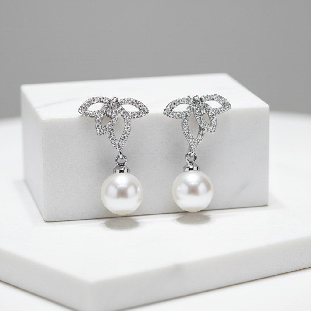 CUBIC ZIRCONIA COLLECTION - CRYSTAL ALLURE EARRINGS - CZER694 SILVER