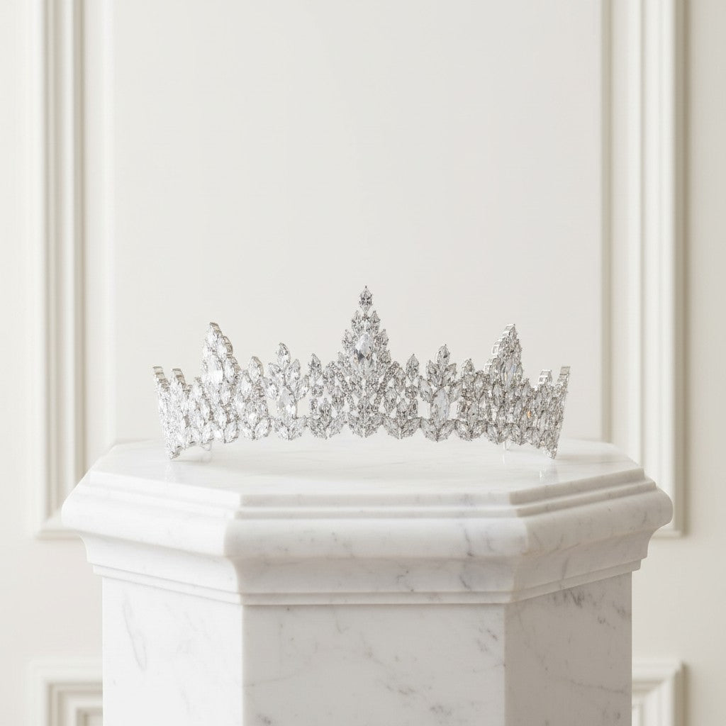 CUBIC ZIRCONIA COLLECTION - LUXE TIARA - AHB159 SILVER