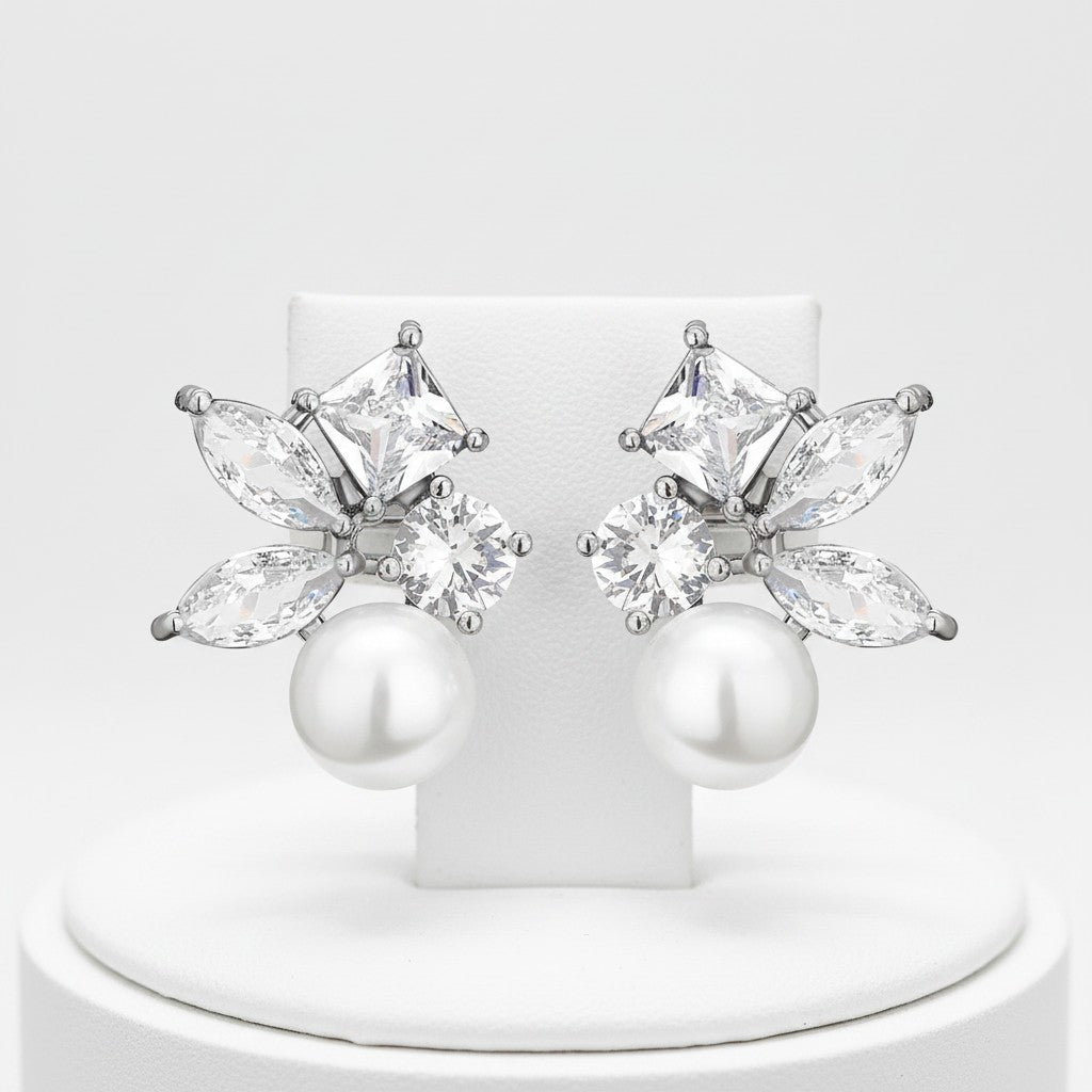 CUBIC ZIRCONIA COLLECTION - STARLET CHIC EARRINGS - CZER709 SILVER