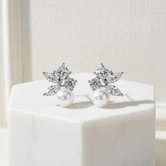 CUBIC ZIRCONIA COLLECTION - STARLET CHIC EARRINGS - CZER709 SILVER