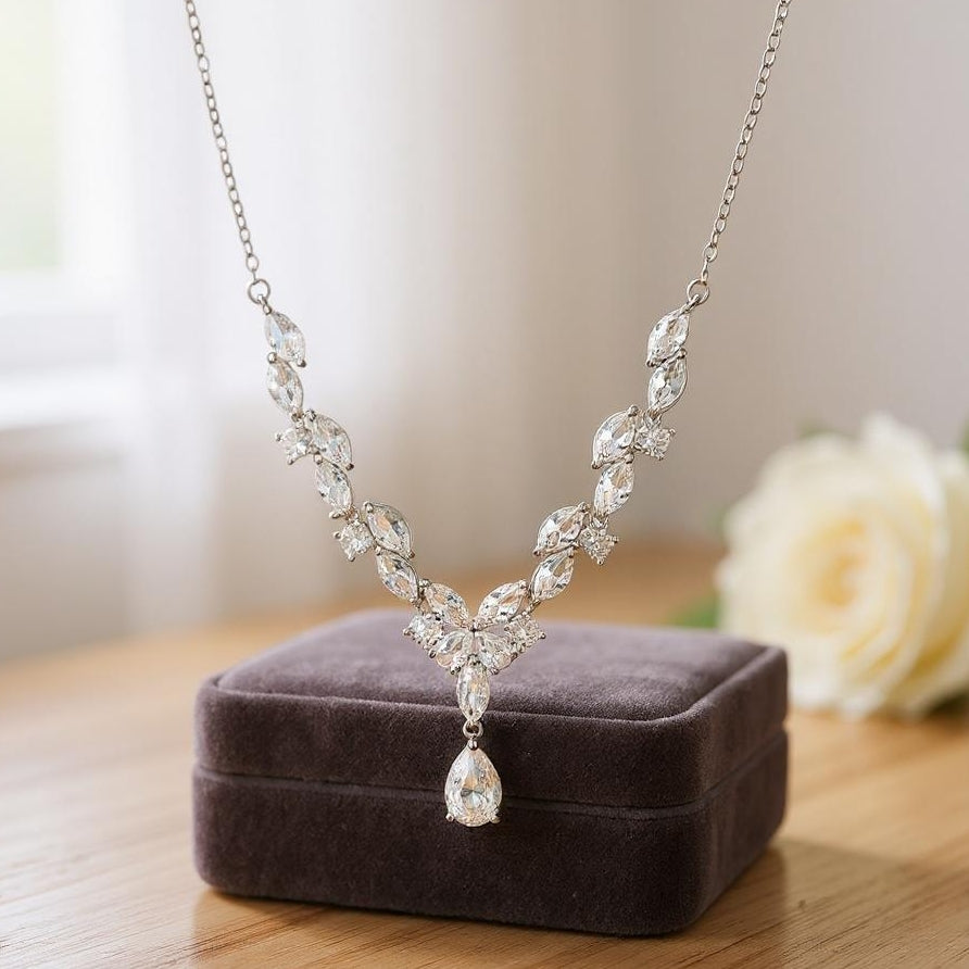 CUBIC ZIRCONIA COLLECTION - SIMULATED DIAMOND NECKLACE - CZNK187 SILVER
