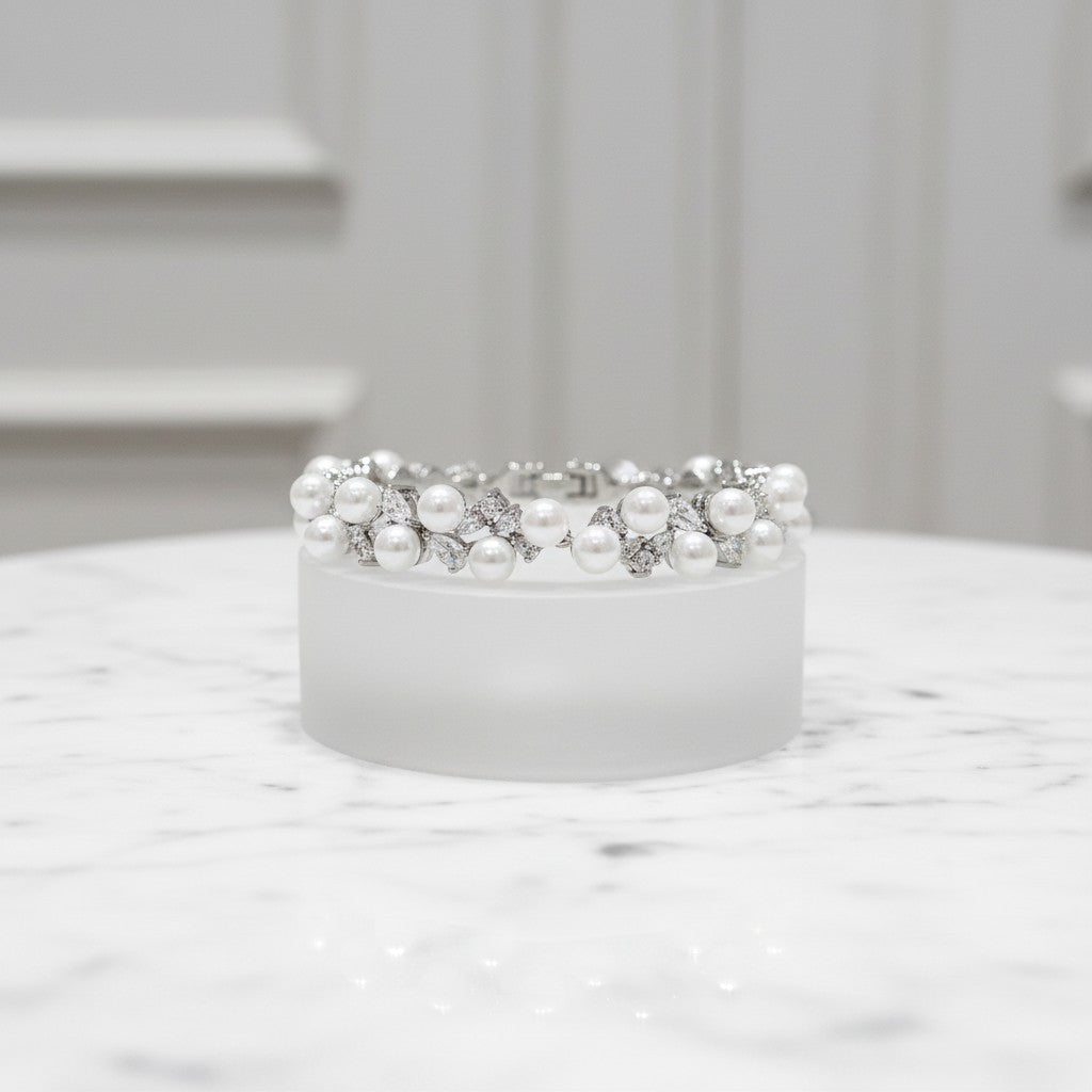 CUBIC ZIRCONIA COLLECTION - PEARL ALLURE BRACELET - BR146 SILVER