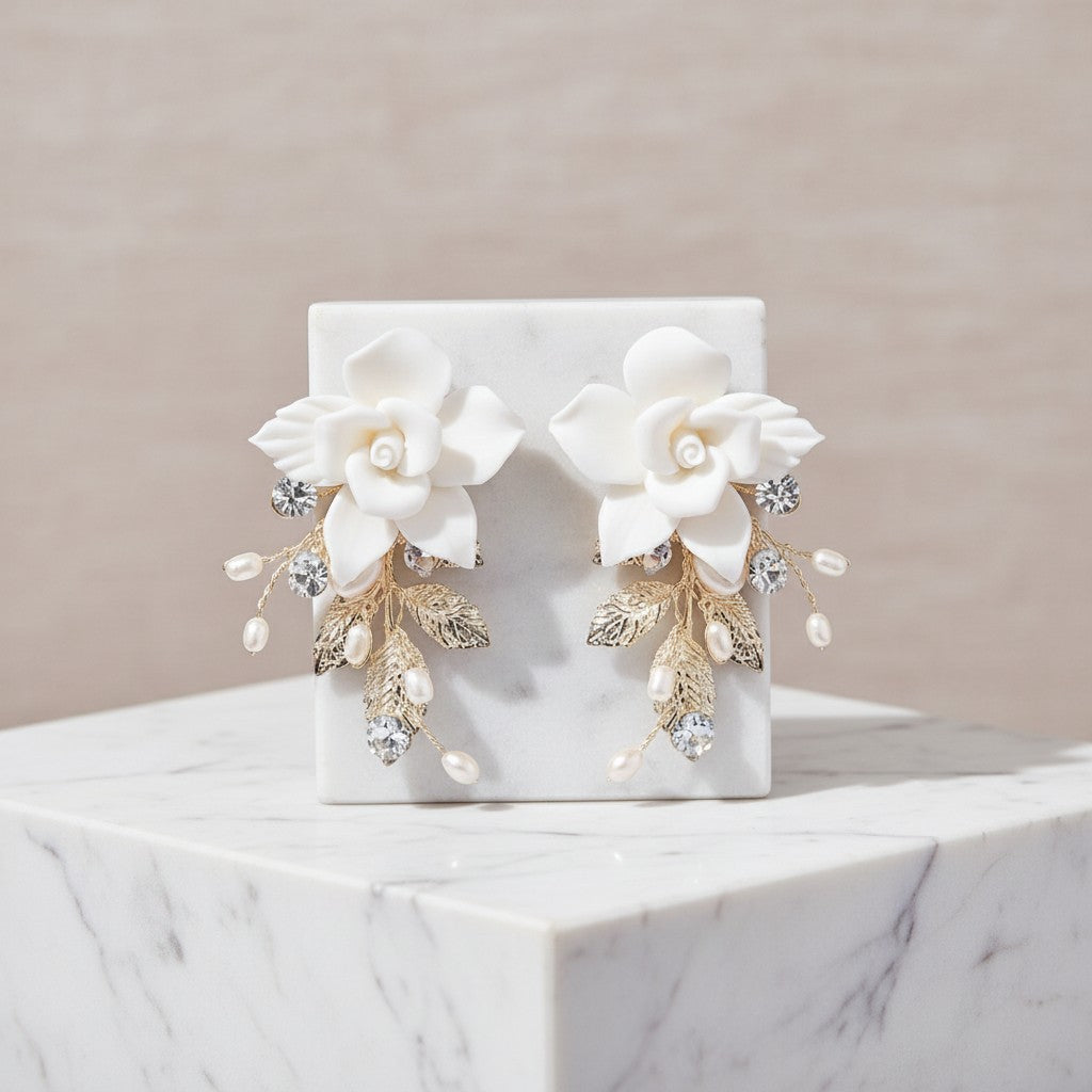 ATHENA COLLECTION - STARLET FLOWER EARRINGS - CZER724 GOLD