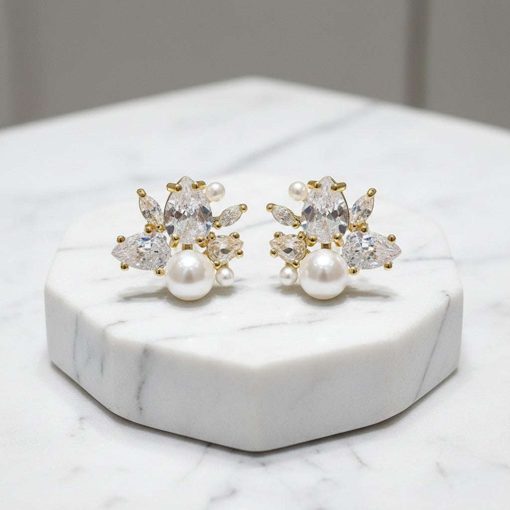 CUBIC ZIRCONIA COLLECTION - SPARKLE GEM EARRINGS - CZER731 GOLD