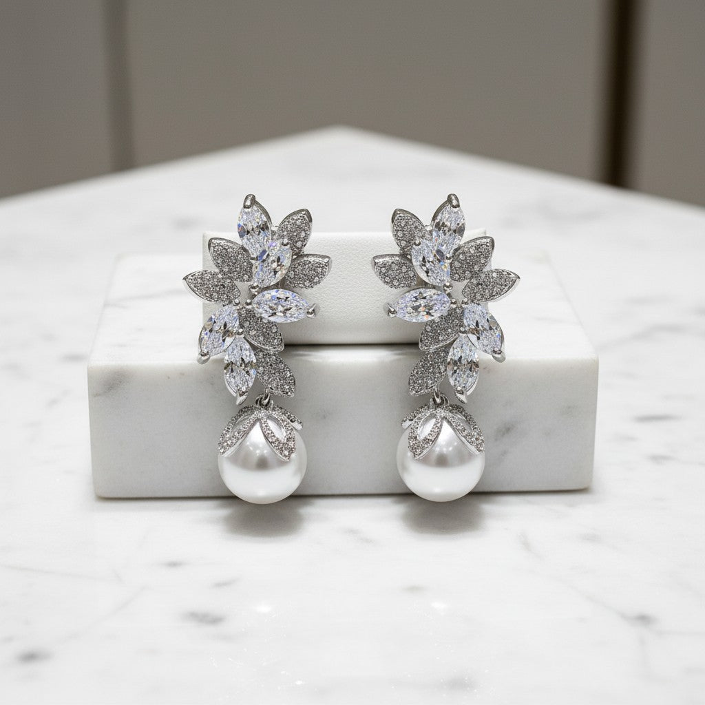 CUBIC ZIRCONIA COLLECTION - STARLET PEARL EARRINGS - CZER742