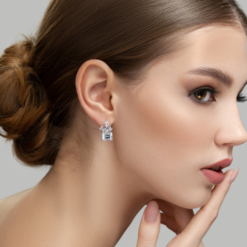 CUBIC ZIRCONIA COLLECTION - SPARKLE GEM EARRINGS - CZER745 SILVER