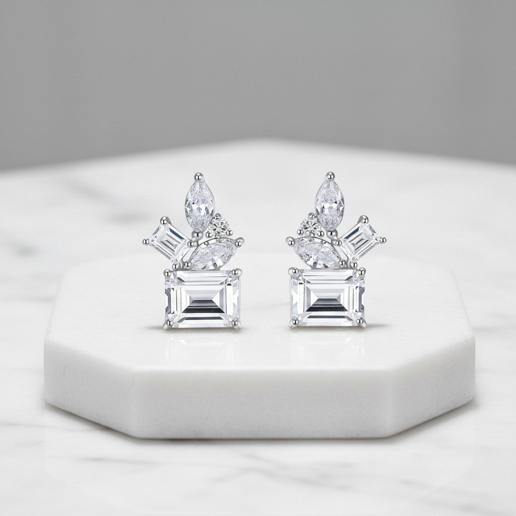 CUBIC ZIRCONIA COLLECTION - SPARKLE GEM EARRINGS - CZER745 SILVER
