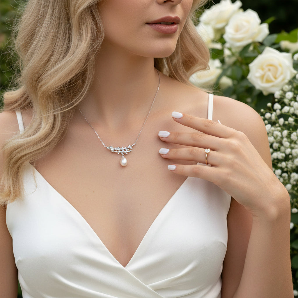 CUBIC ZIRCONIA COLLECTION - VINTAGE INSPIRED NATURAL PEARL NECKLACE - CZNK198 SILVER