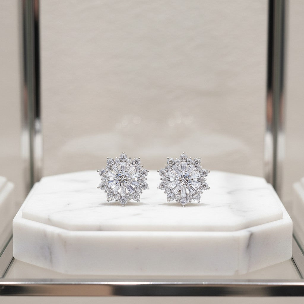 CUBIC ZIRCONIA COLLECTION - CRYSTAL CHIC EARRINGS - CZER752 SILVER