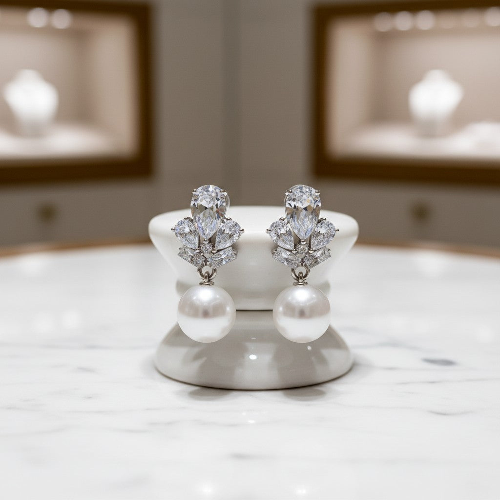CUBIC ZIRCONIA COLLECTION - VINTAGE CHIC EARRINGS -CZER753 SILVER