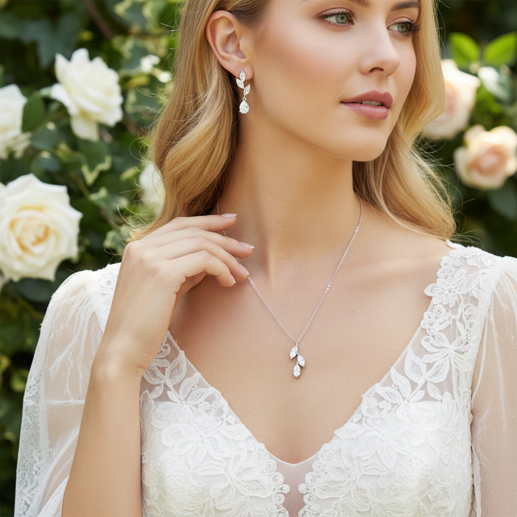 CUBIC ZIRCONIA COLLECTION - DAINTY ELEGANCE NECKLACE SET- CZNK204 SILVER