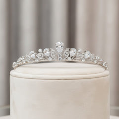 CUBIC ZIRCONIA COLLECTION - CHIC STARLET TIARA - AHB181 SILVER