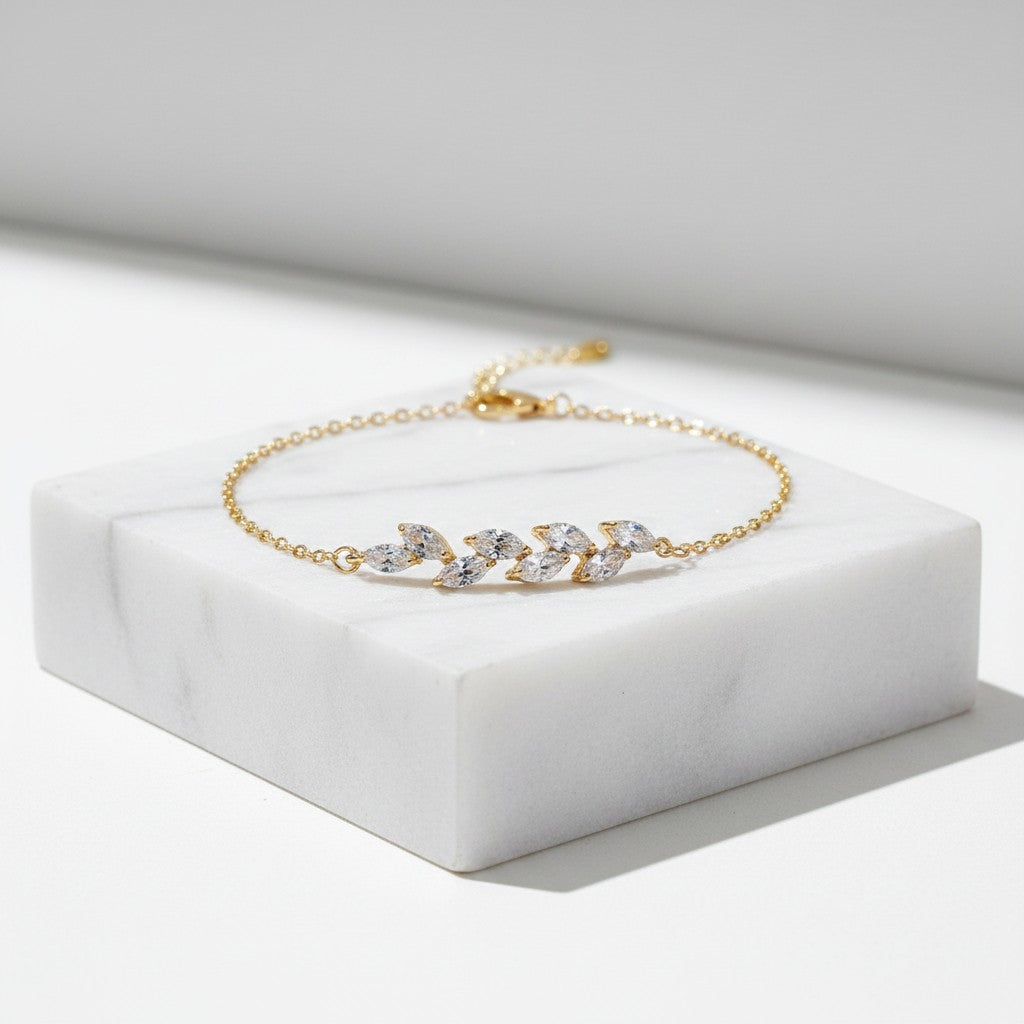 CUBIC ZIRCONIA COLLECTION - DAINTY ELEGANCE BRACELET - CZBR154 GOLD