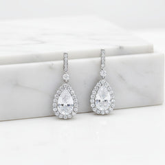 CUBIC ZIRCONIA COLLECTION - CRYSTAL SHIMMER EARRINGS - SILVER CZER760