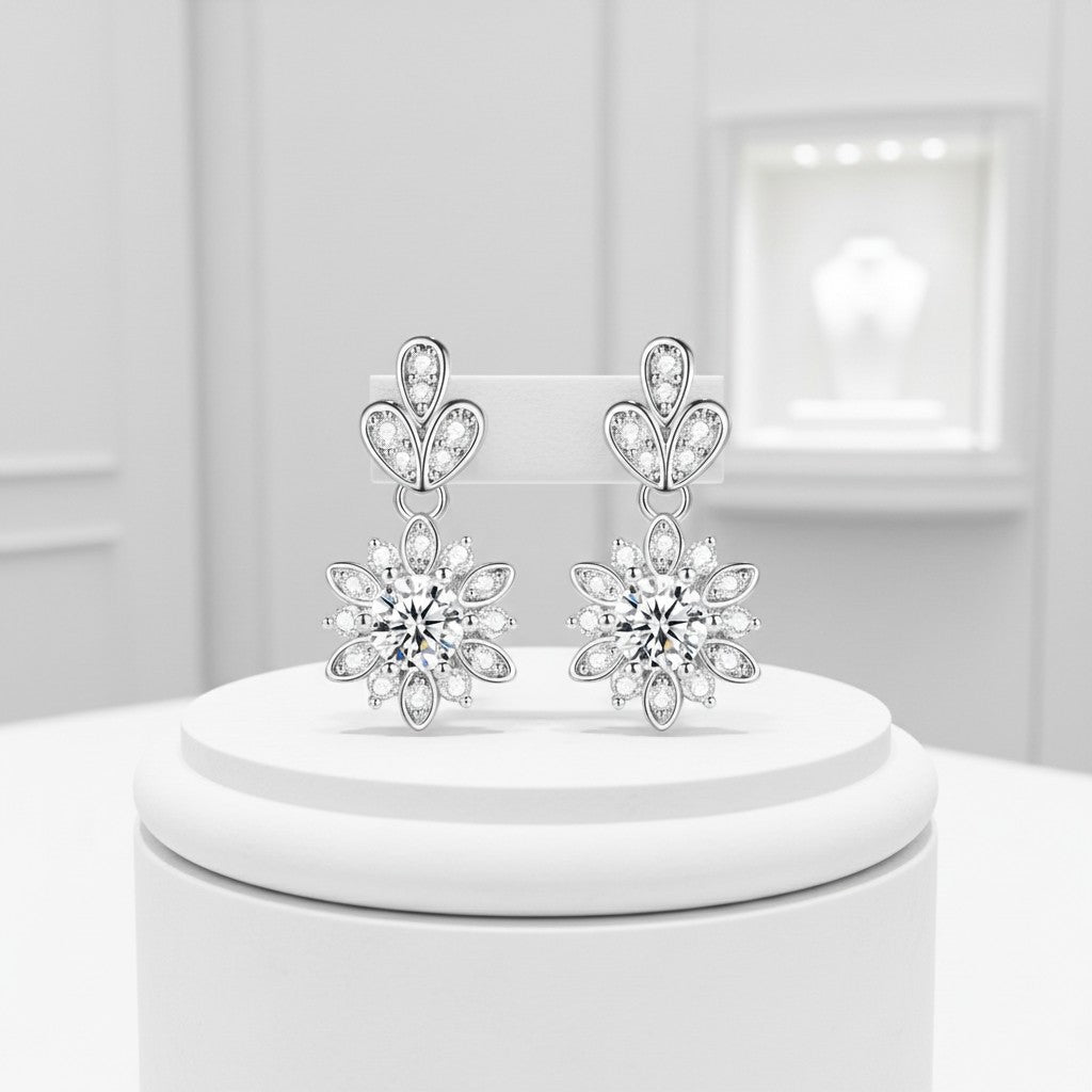 CUBIC ZIRCONIA COLLECTION - DAINTY VINTAGE EARRINGS - CZER761 SILVER