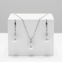 CUBIC ZIRCONIA COLLECTION - EXQUISITE FRESHWATER PEARL SET - CZNK219 SILVER