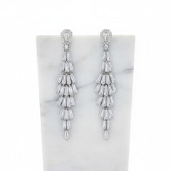 CUBIC ZIRCONIA COLLECTION - GATSBY INSPIRED CHANDELIER EARRINGS - CZER767 SILVER