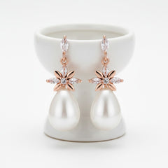 CUBIC ZIRCONIA COLLECTION - PEARL SPARKLE EARRINGS - CZER776 ROSE GOLD