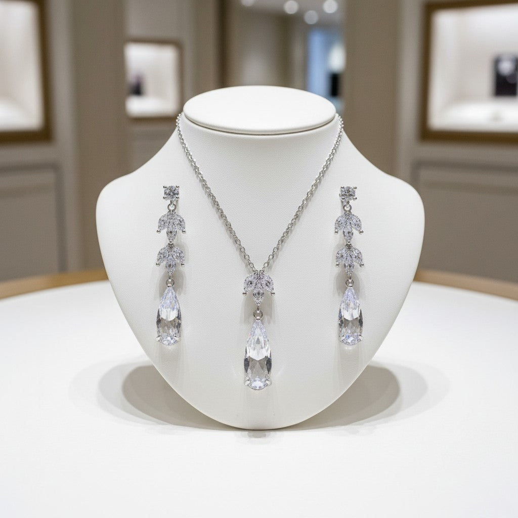 CUBIC ZIRCONIA COLLECTION - GLAM STARLET NECKLACE SET - CZNK224 (SILVER)