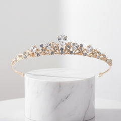 CUBIC ZIRCONIA COLLECTION - CHIC STARLET TIARA - AHB181 GOLD