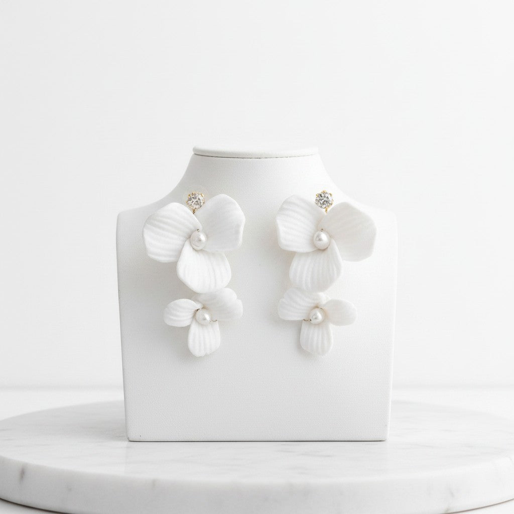 ATHENA COLLECTION - HOLLYWOOD STYLE FLOWER EARRINGS - CZER666 GOLD