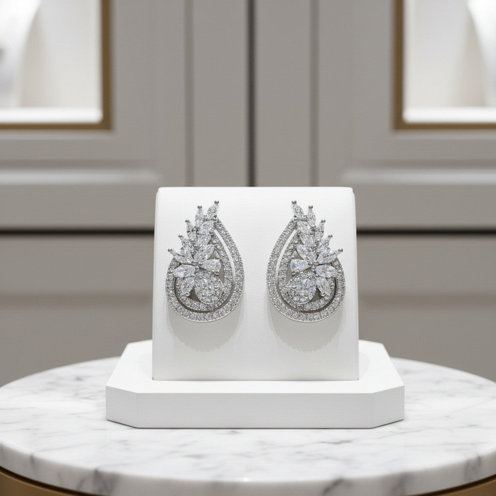 CUBIC ZIRCONIA COLLECTION - VINTAGE CHIC EARRINGS - CZER787 SILVER