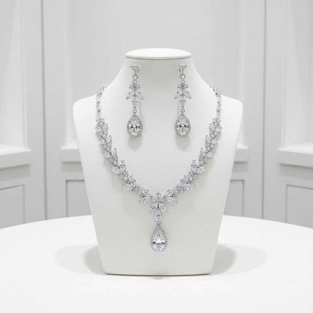CUBIC ZIRCONIA COLLECTION - CRYSTAL SHIMMER NECKLACE - CZNK222 SILVER