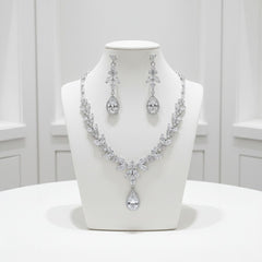 CUBIC ZIRCONIA COLLECTION - CRYSTAL SHIMMER NECKLACE - CZNK222 SILVER