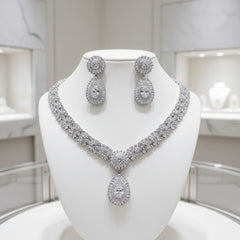 CUBIC ZIRCONIA COLLECTION - HOLLYWOOD STARLET NECKLACE SET - CZNK239 SILVER