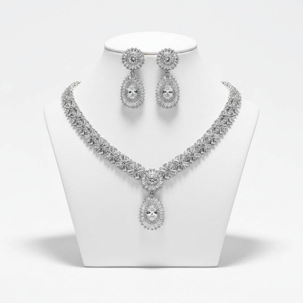 CUBIC ZIRCONIA COLLECTION - HOLLYWOOD STARLET NECKLACE SET - CZNK239 SILVER