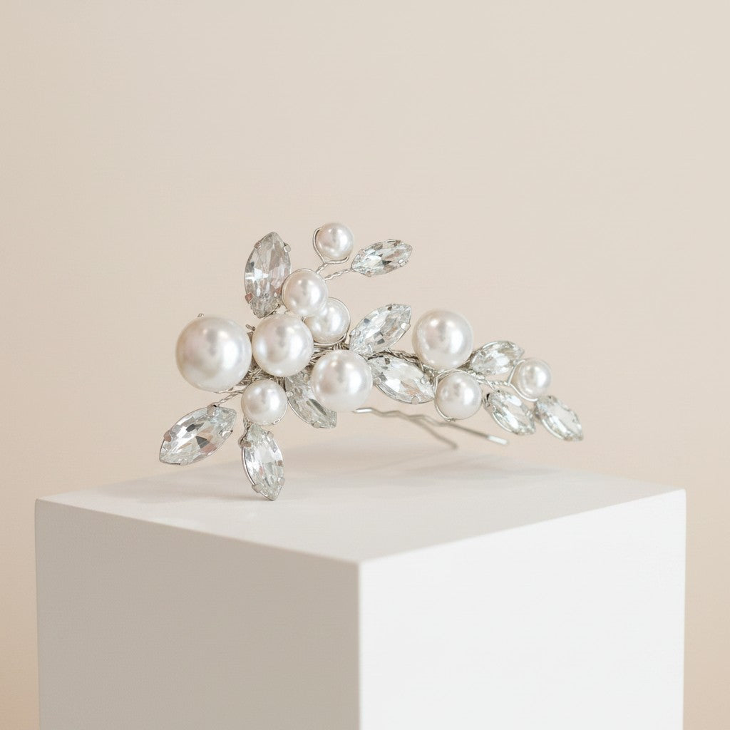 ATHENA COLLECTION - CHIC PEARL HAIR CLIP - CLIP 766 SILVER