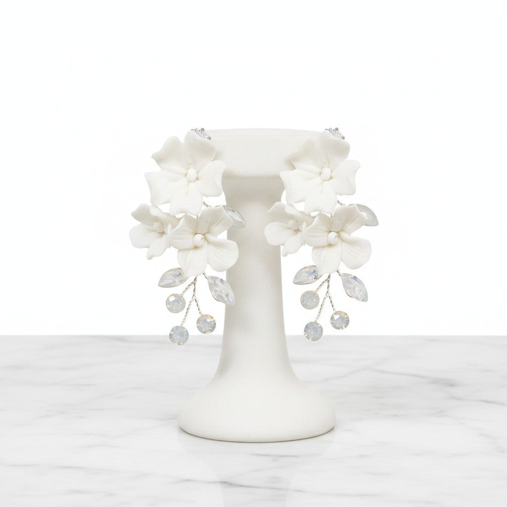 ATHENA COLLECTION - EXQUISITE FLOWER EARRINGS - CZER649 - SILVER