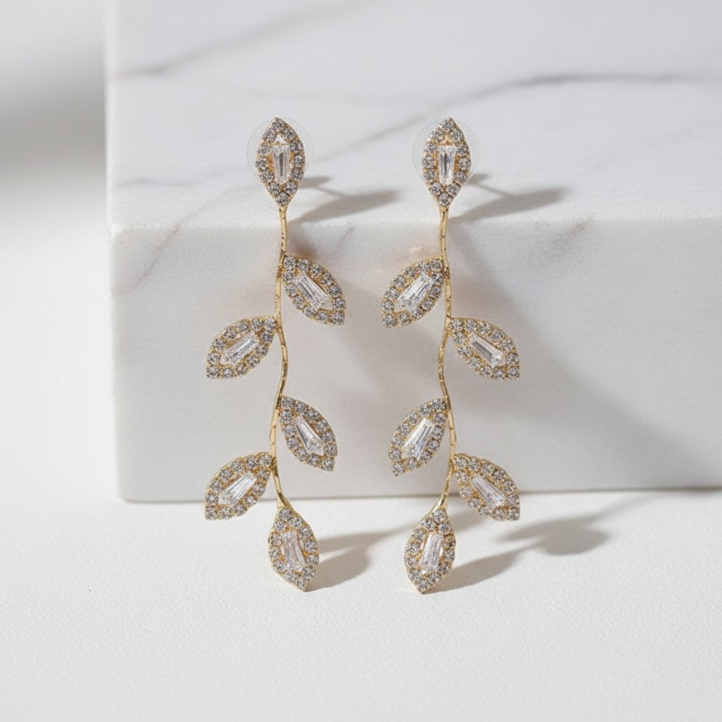 ATHENA COLLECTION - SPARKLY VINE EARRINGS - CZER657 GOLD