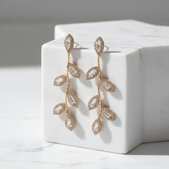 ATHENA COLLECTION - SPARKLY VINE EARRINGS - CZER657 GOLD