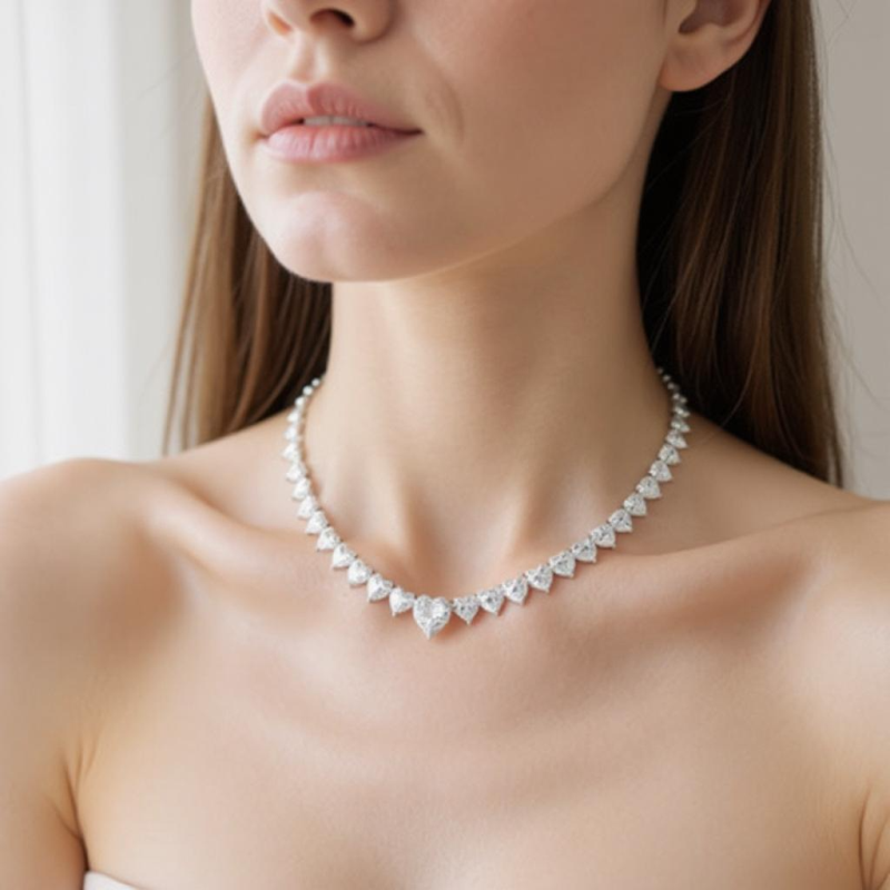 CUBIC ZIRCONIA COLLECTION - LUXE HEART NECKLACE - CZNK238 GOLD