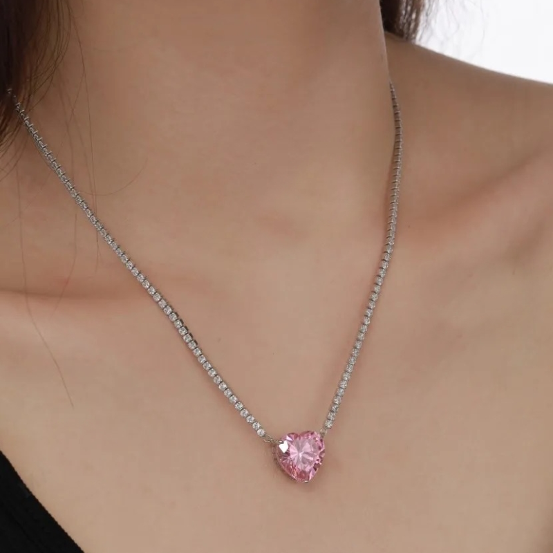 CUBIC ZIRCONIA COLLECTION - ALLURE HEART NECKLACE SET - CZNK245 SILVER