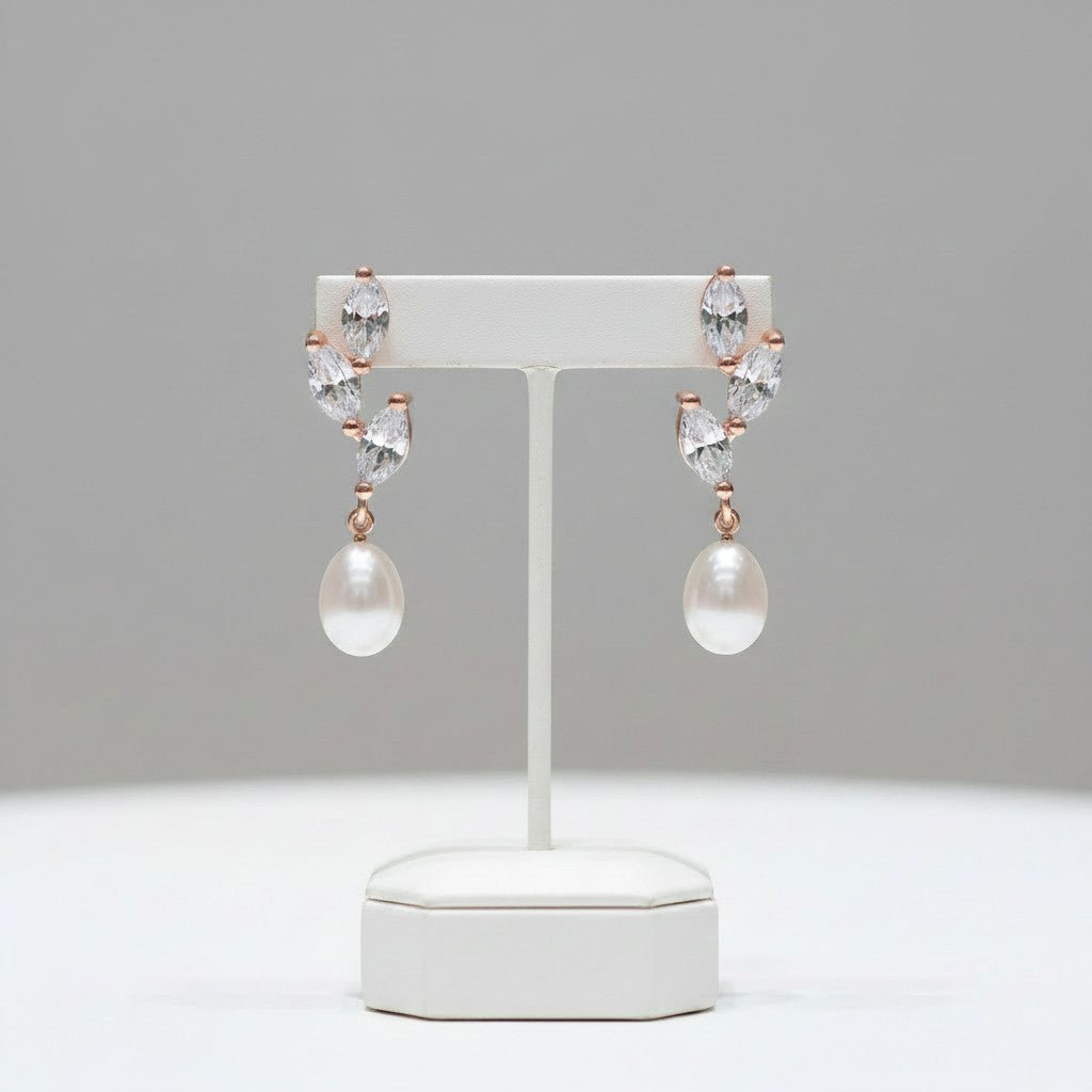 CUBIC ZIRCONIA COLLECTION - PRECIOUS PEARL EARRINGS - CZER736 ROSE GOLD