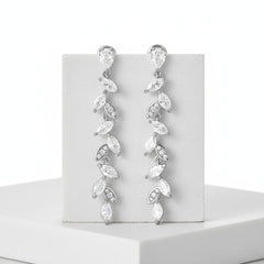 CUBIC ZIRCONIA COLLECTION - SPARKLE DROP EARRINGS - CZER801 SILVER