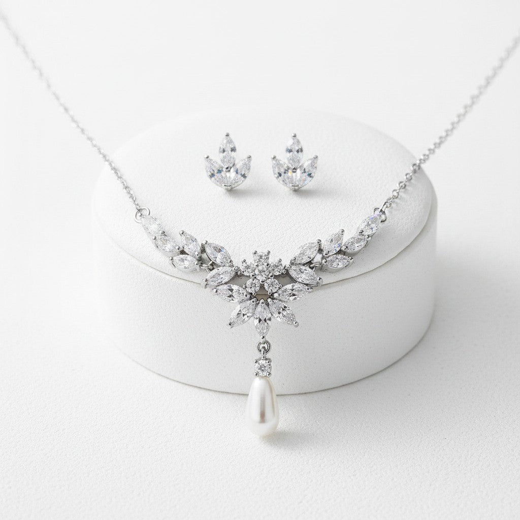 CUBIC ZIRCONIA COLLECTION - OPULENCE NECKLACE SET CZNK249 SILVER