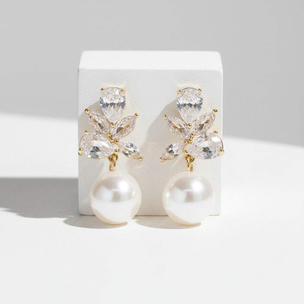 CUBIC ZIRCONIA COLLECTION - VINTAGE SHIMMER EARRINGS - CZER816 GOLD