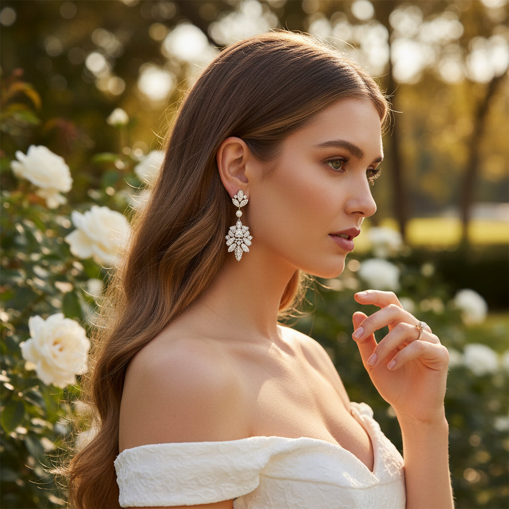 CUBIC ZIRCONIA COLLECTION - HOLLYWOOD STARLET EARRINGS - CZER817 SILVER