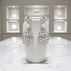 CUBIC ZIRCONIA COLLECTION - HOLLYWOOD STARLET EARRINGS - CZER817 SILVER