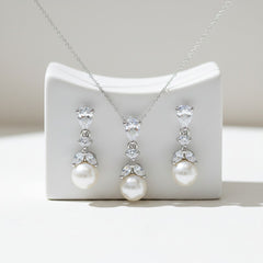 CUBIC ZIRCONIA COLLECTION - GRACEFUL PEARL NECKLACE SET - CZNK255 SILVER